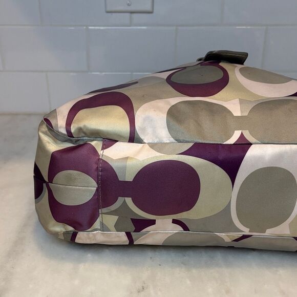 Coach Bag Purse Handbag soho Signature Satin Scarf Print Buckle Hobo XL Shoulder - Picture 9 of 16